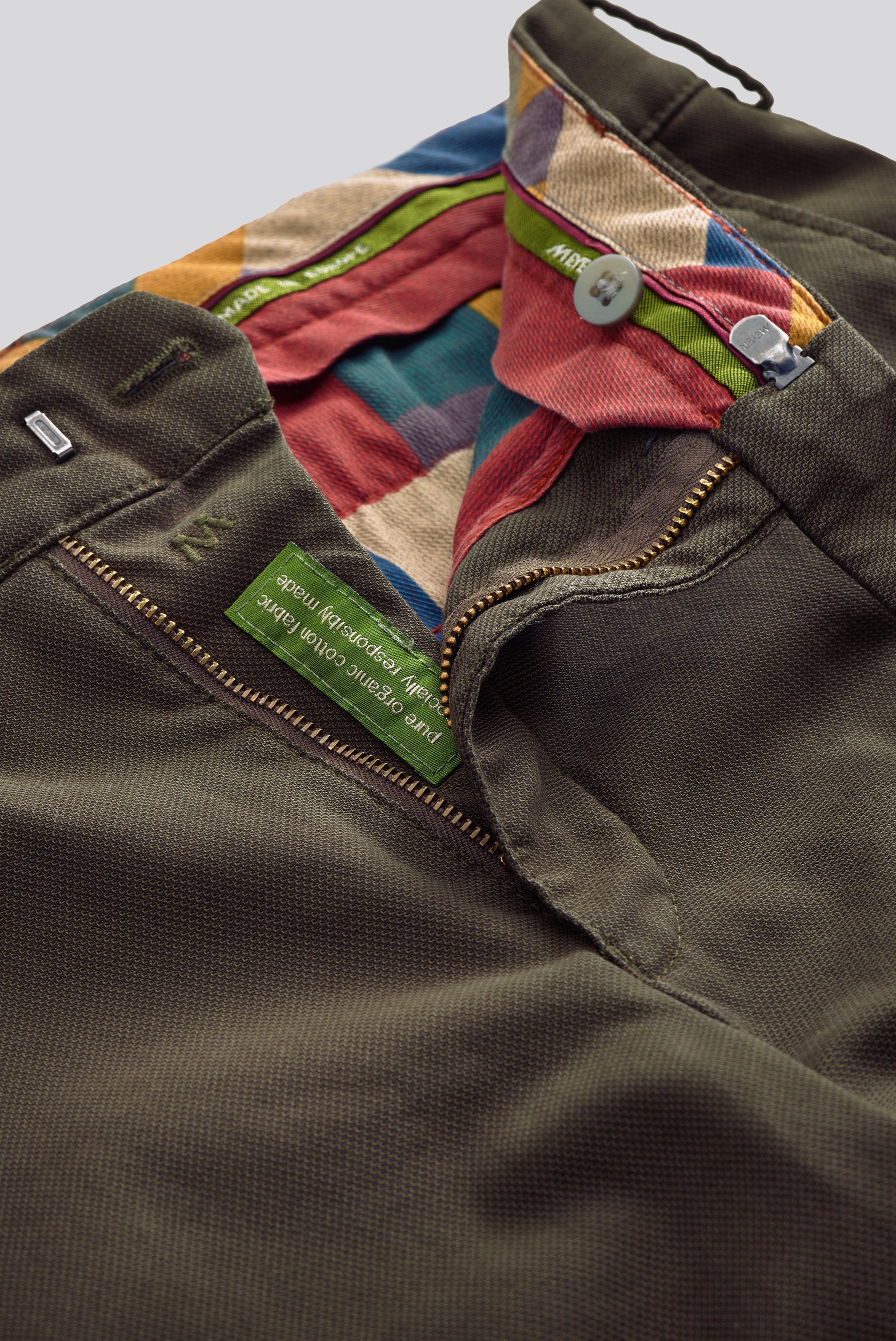 Bonn 2-5566 BI-COLOUR STRUCTURE