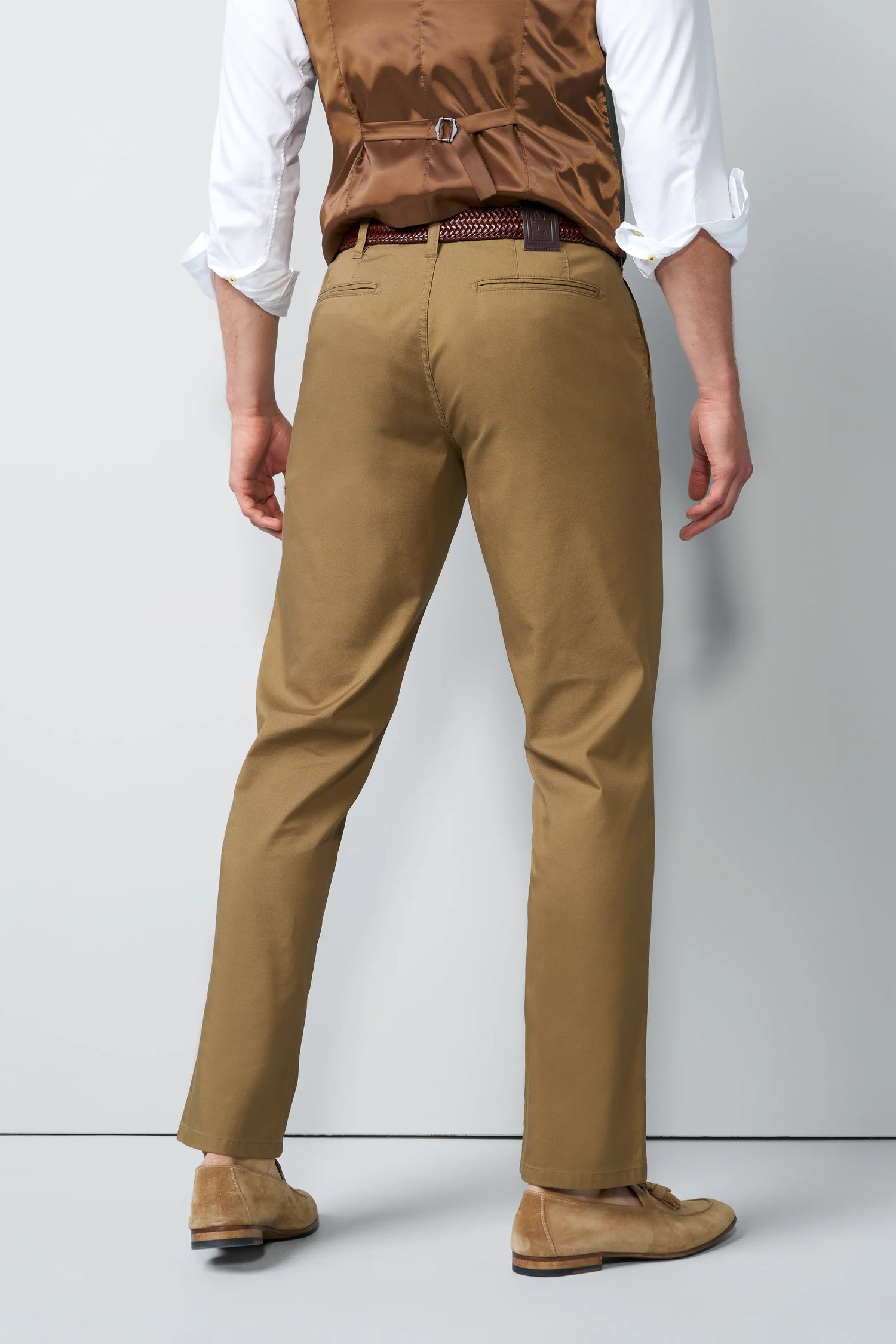 CHINO 1-6010 ULTRA-LIGHTWEIGHT, FUNCTIONAL CHINOS