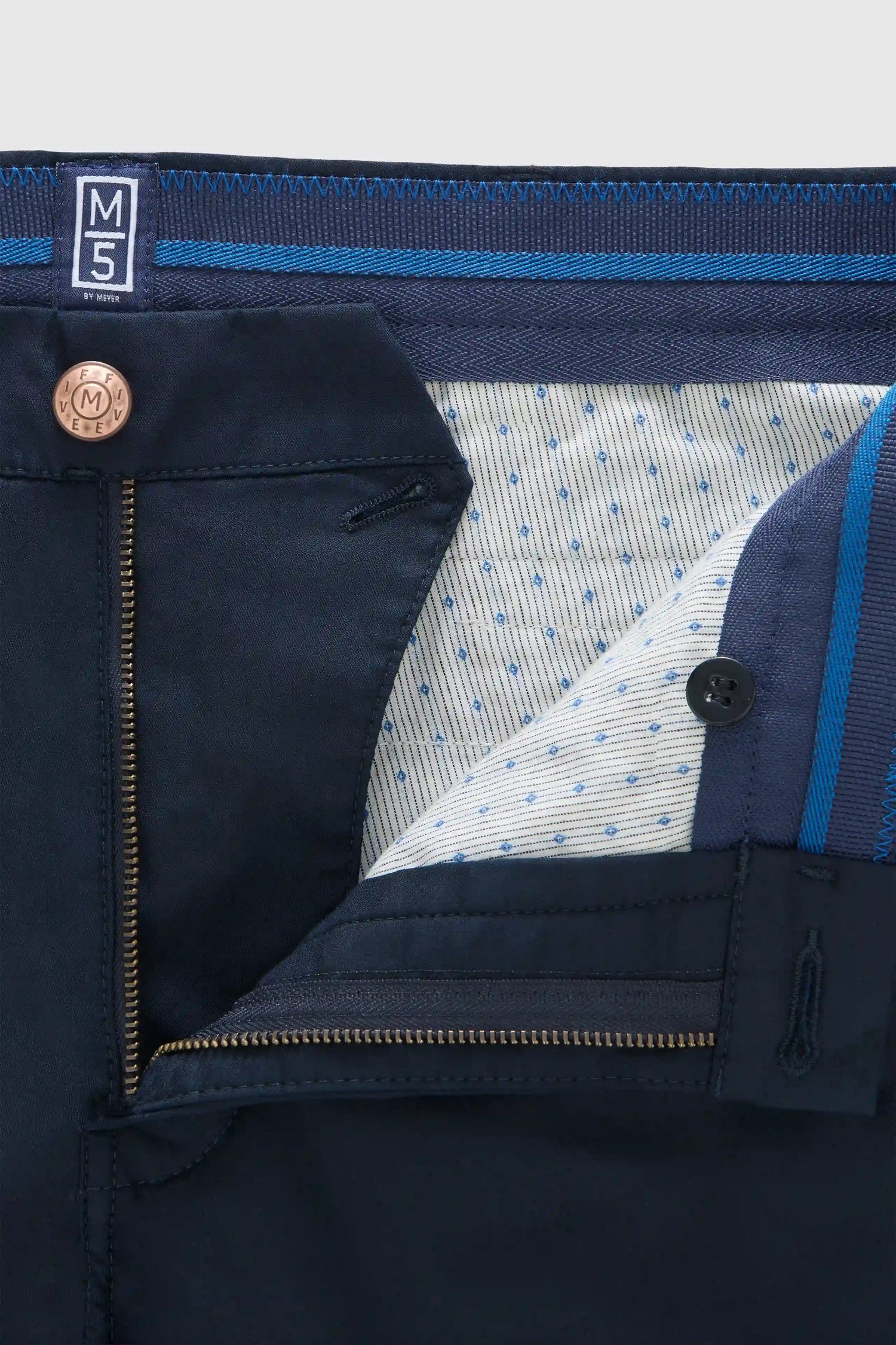 CHINO 1-6010 ULTRA-LIGHTWEIGHT, FUNCTIONAL CHINOS