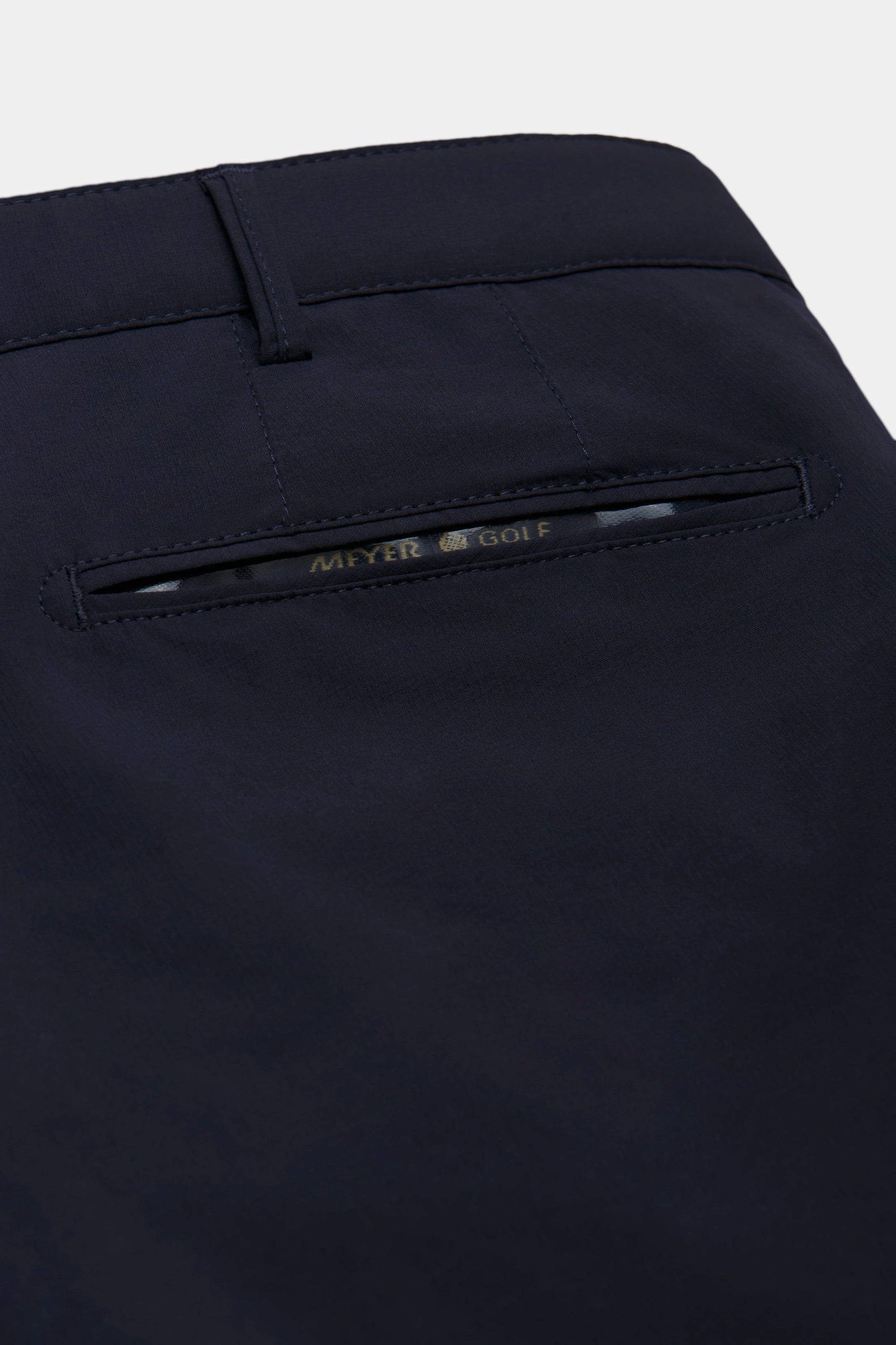 Augusta 1-8122 GOLF • MICROFANCY