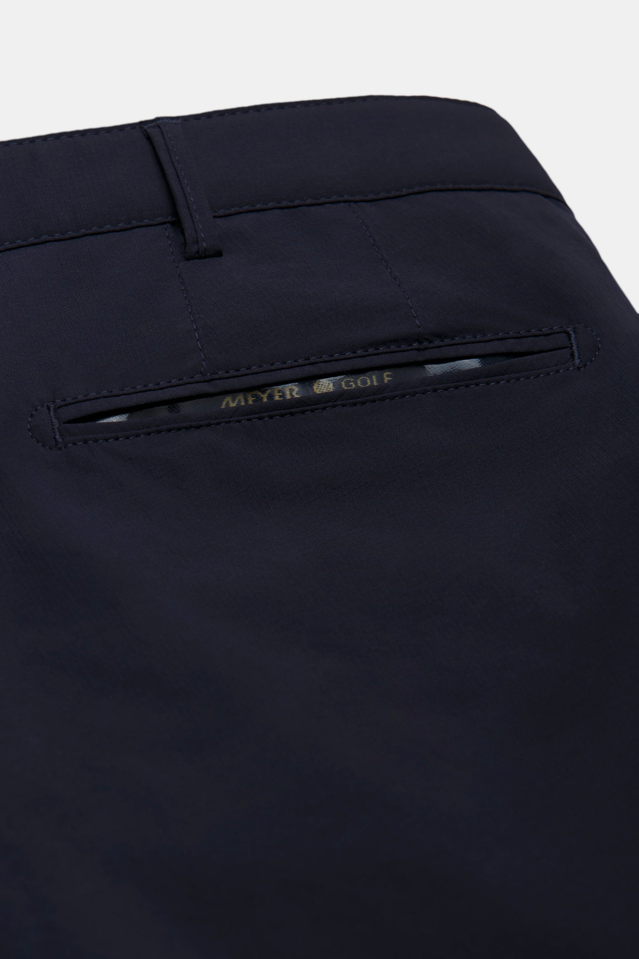 Augusta 1-8122 GOLF • MICROFANCY